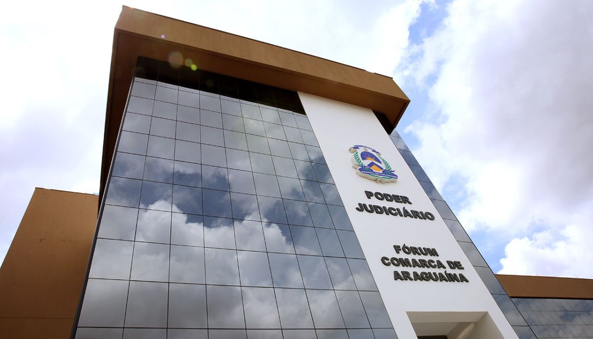 4 x Foto fachada do forum.jpg